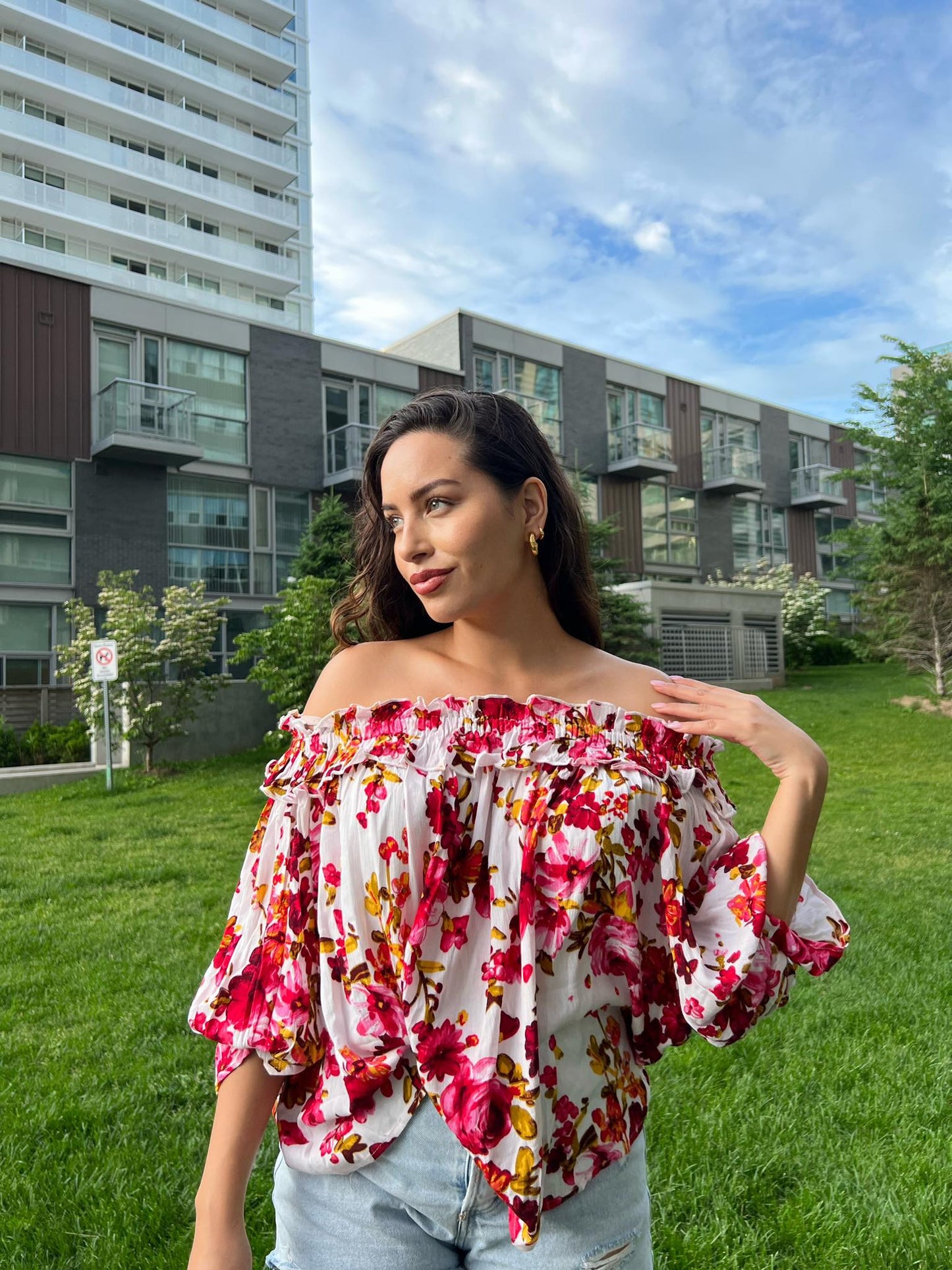 Floral Blouse With Ruffles in White