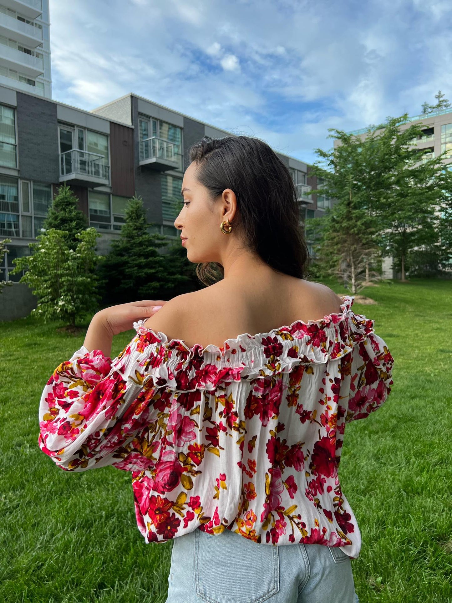 Floral Blouse With Ruffles in White